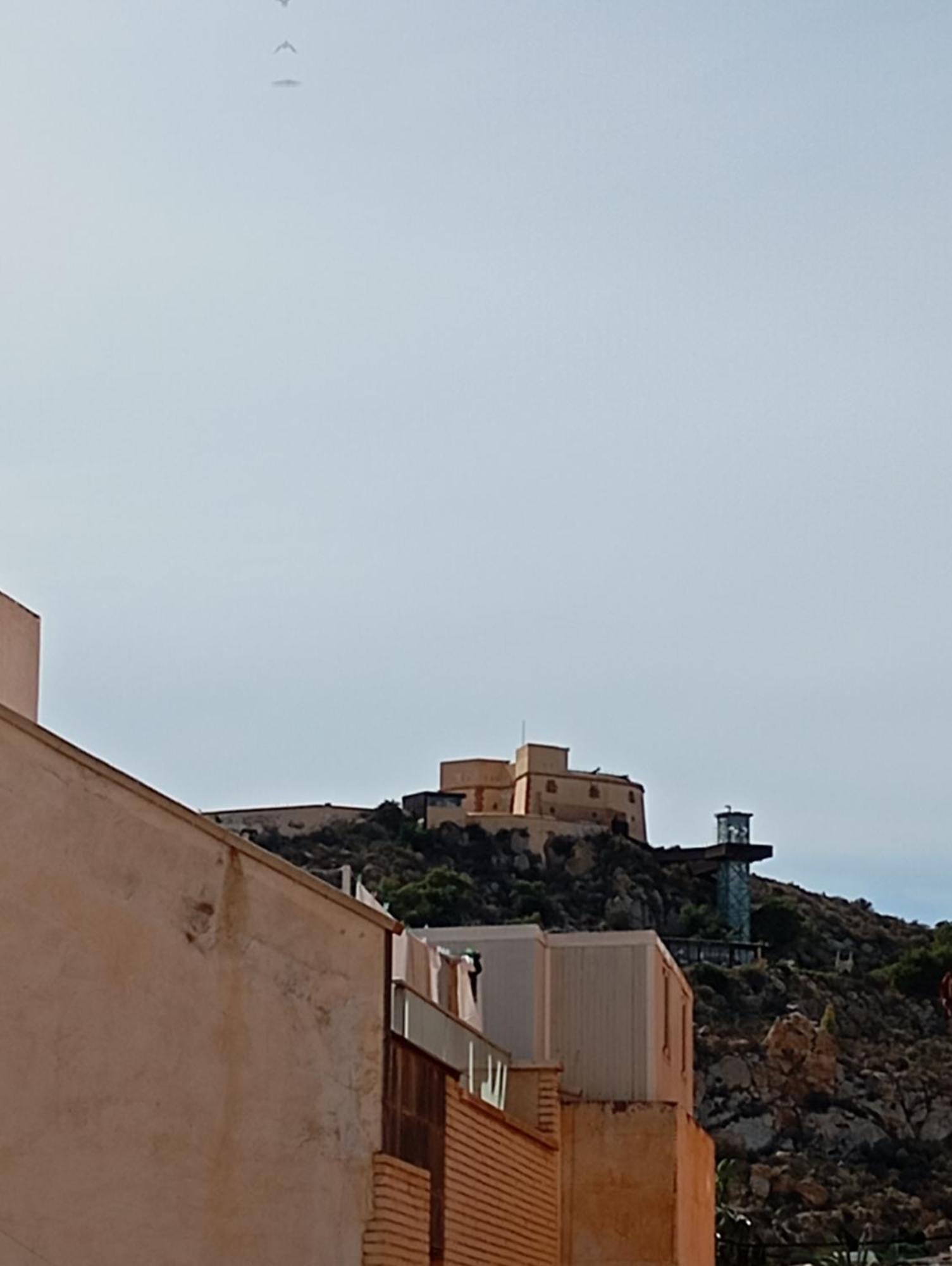 Mawilec, Centre, Plage, Port, Garage Águilas Extérieur photo